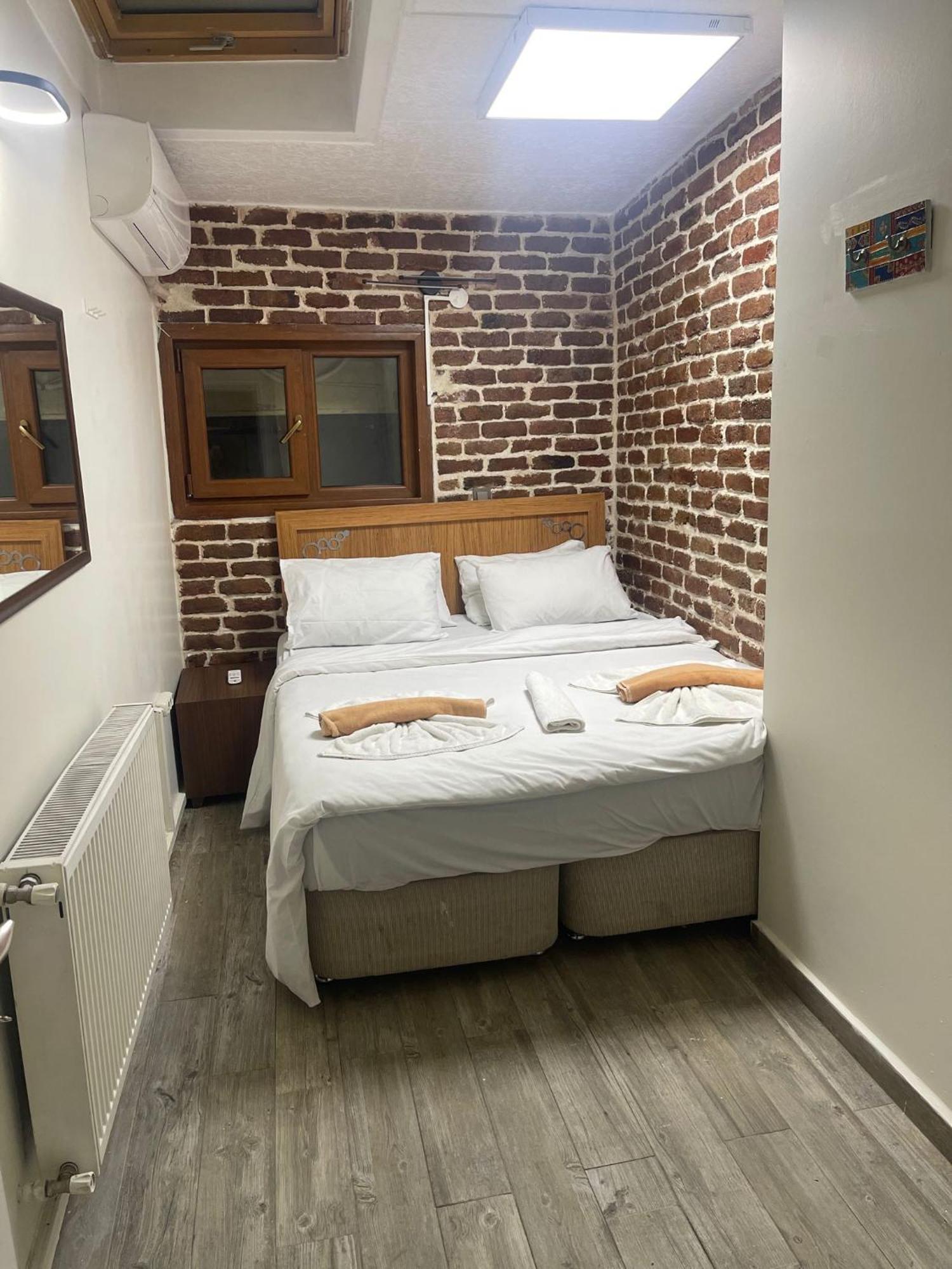 Grand Bella Vista Hostel Istanbul Exterior photo
