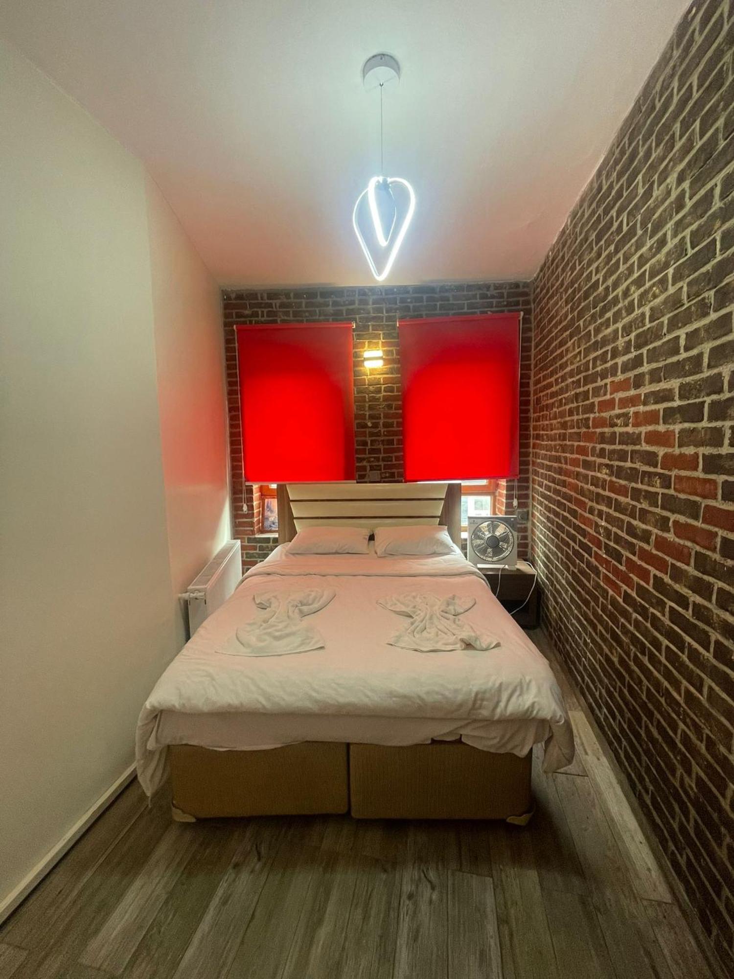 Grand Bella Vista Hostel Istanbul Exterior photo